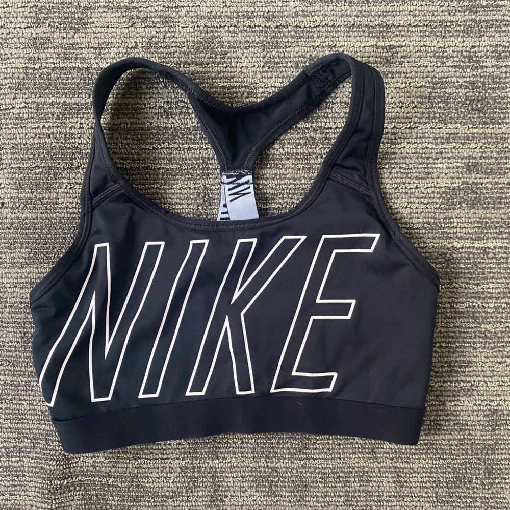 NIKE sports bra